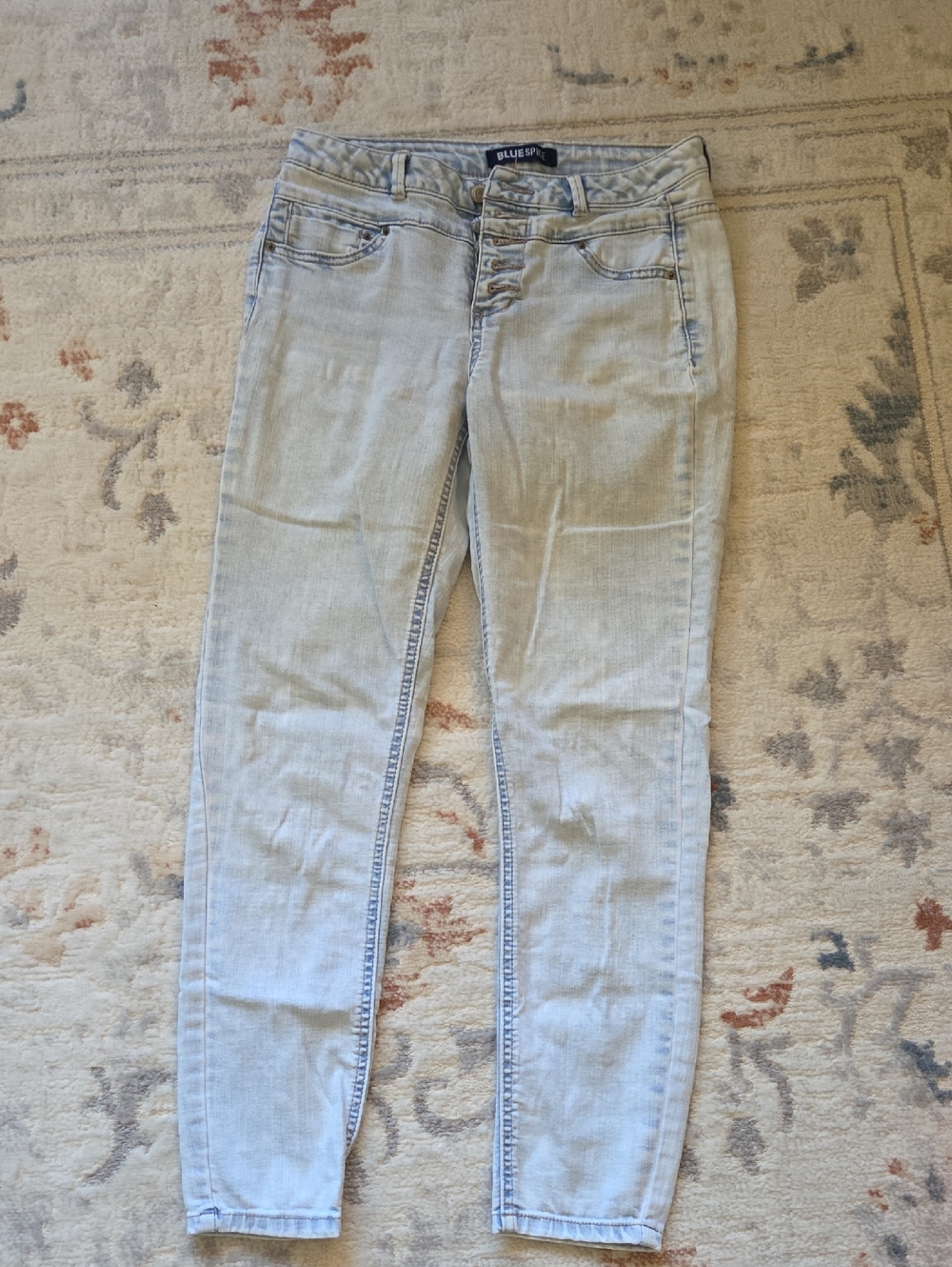 Light Wash Skinny Jeans
